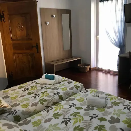 Al Chiar Di Luna Valtellina Frühstückspension *