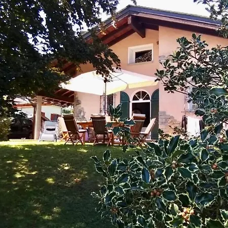 Al Chiar Di Luna Valtellina *