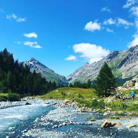 Al Chiar Di Luna Valtellina
