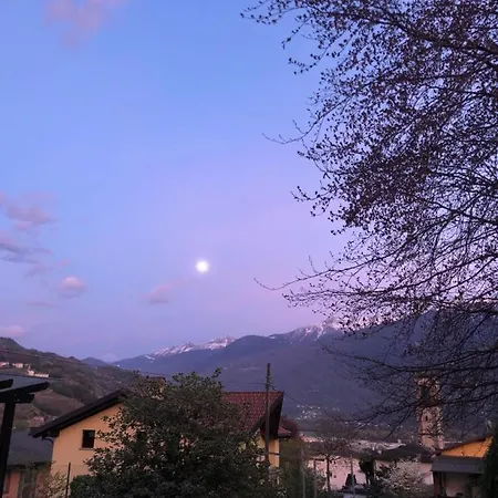 Al Chiar Di Luna Valtellina Frühstückspension Chiuro